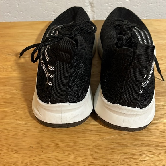 Marco Vitale Collezione Sock Style Sneaker Size 8s NWOT! - Picture 3 of 6